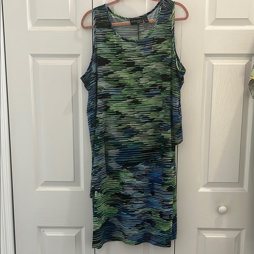 Sleeveless Green and Blue Patterned Dress